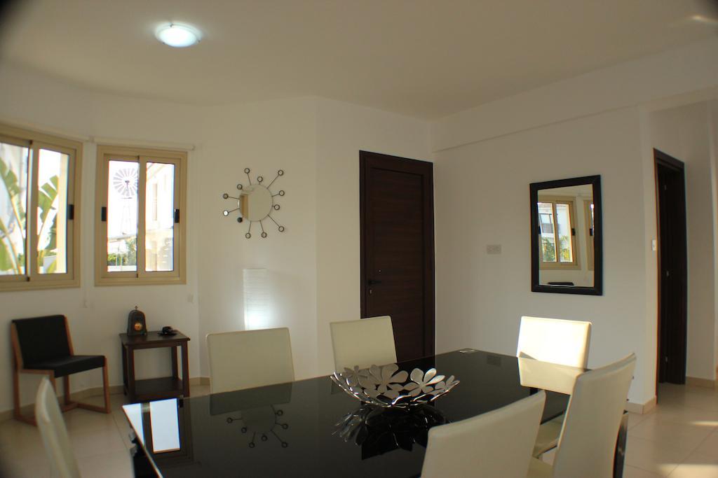 Palm Tree Villas Протарас Экстерьер фото